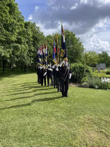Line of bearers with ensigns © Leigh Dodds