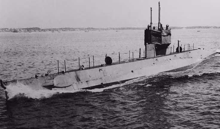 HMS L10